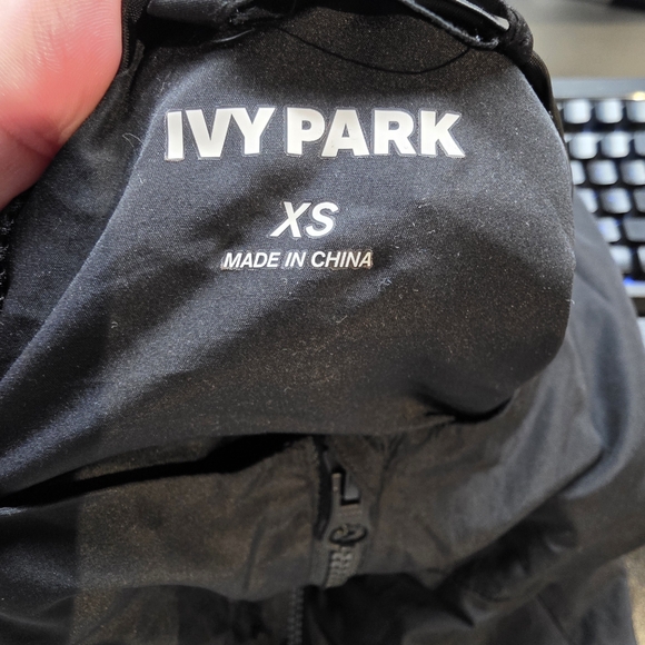 Ivy Park EUC Oversized Women's Black Hooded Jacket Size XS PTP 22 - Picture 6 of 6